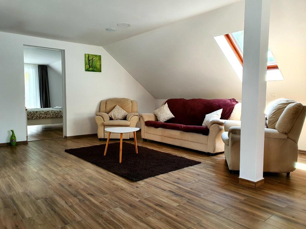 Twins Apartments Совата Екстер'єр фото