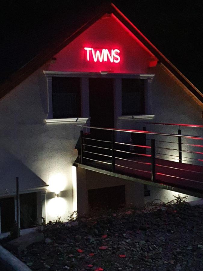 Twins Apartments Совата Екстер'єр фото