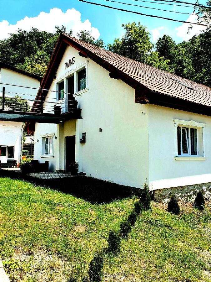 Twins Apartments Совата Екстер'єр фото